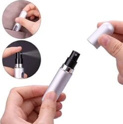 MaxedMore Navulbare Parfumverstuiver 5ml Rood/Licht Roze/ Oranje/Groen/ Blauw/ Grijs - 65 Keer Spraybare Parfum Verstuiver - Hervulbaar Tasverstuiver Voor Parfum - Meeneem Mini Geur Flesje Voor Op Reis - Lipstick Formaat Navulbaar Parfumflesje -Parfum Luxe Verkoopwinkel 1187x1200 3