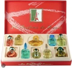 Charrier Franse Parfum Geschenkset - 10 Miniaturen - Geurengeschenkset -Parfum Luxe Verkoopwinkel 1200x1125 1