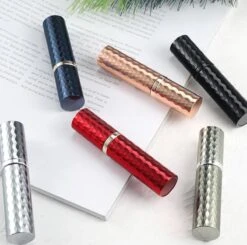 Lotis - Luxe Parfumverstuivers - Mini Flesje Navulbaar - Black Diamond 7 Lotis - Luxe Parfumverstuivers - Mini Flesje Navulbaar - Black Diamond -Parfum Luxe Verkoopwinkel 1200x1190 2