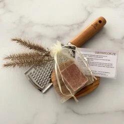 2 Amberblokjes - Geurblokjes - Incl - Schaaltje - Rasp - Organza Zakjes - Geschenkset Vrouwen 12 2 Amberblokjes - Geurblokjes - Incl - Schaaltje - Rasp - Organza Zakjes - Geschenkset Vrouwen -Parfum Luxe Verkoopwinkel 1200x1200 331