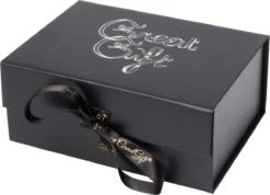 GreatGift® - Cadeaupakket Voor Hem - Met Riem - AXE Parfum - 2x AXE Shampoo - 16x Ferrero Rocher Chocolade -Parfum Luxe Verkoopwinkel 1200x863 1