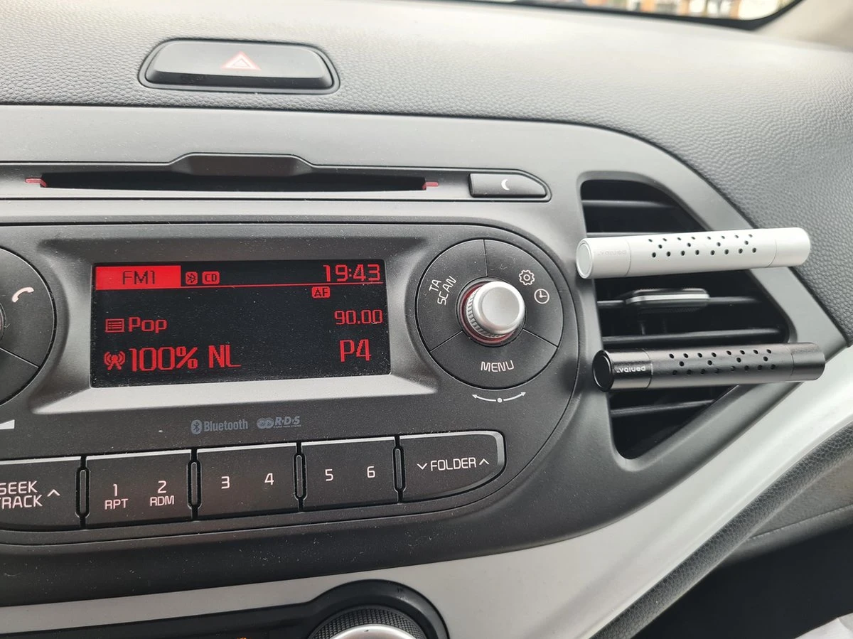 Autoparfum - Luchtverfrisser Auto - Inclusief 5 Geuren - Luxe Design - ZWART - Hervulbaar - Fris - Afbeelding 5