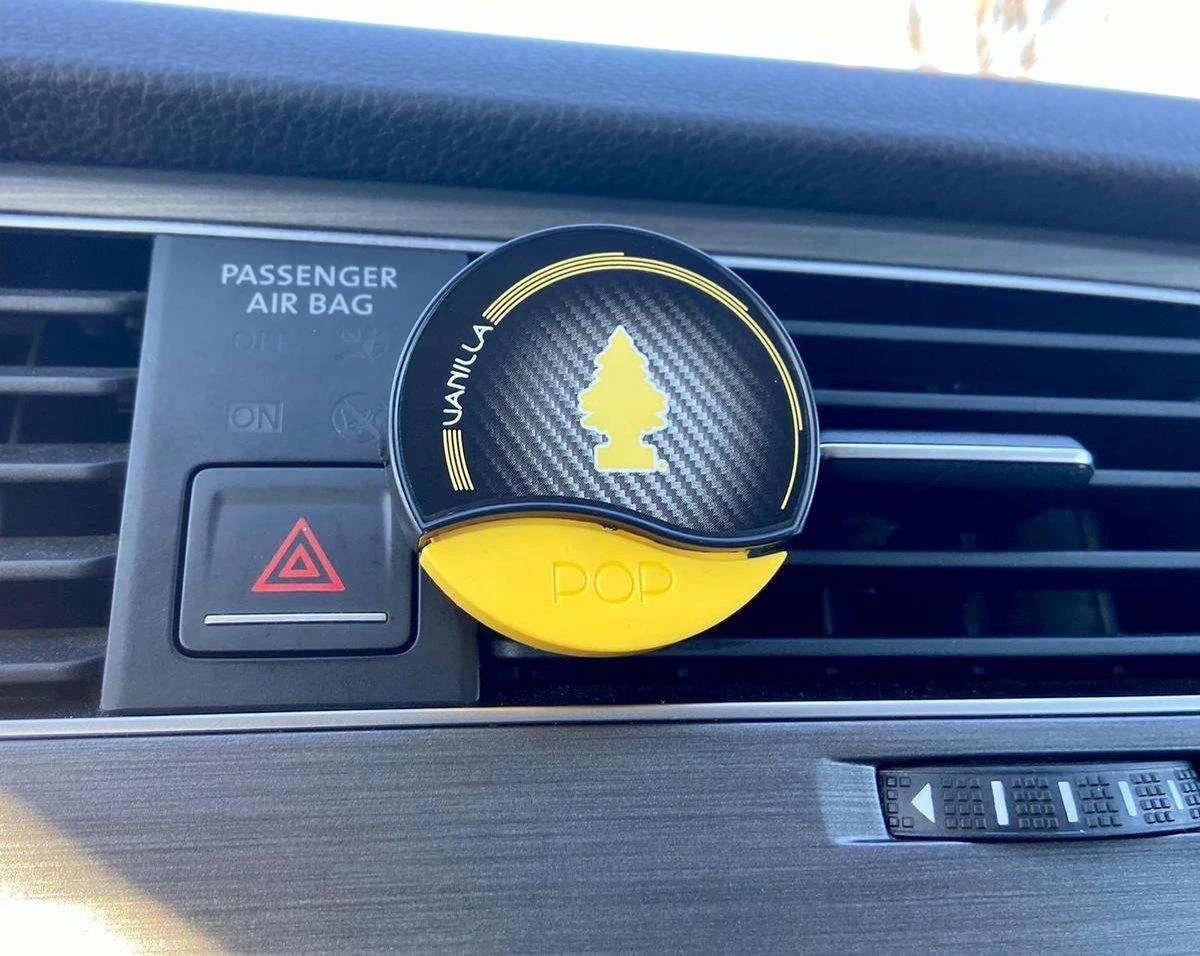 Arbre Magique POP Blue Velvet Autoparfum - Auto Luchtverfrisser Blue Velvet - Autoparfum Blue Velvet - Lekker Luchtje In De Auto - Blue Velvet Geurtje - Compact Geurtje -Parfum - Airco - Auto - Fris - Verfrissend - Auto Geurverfrisser - Auto Geurtje - Afbeelding 2